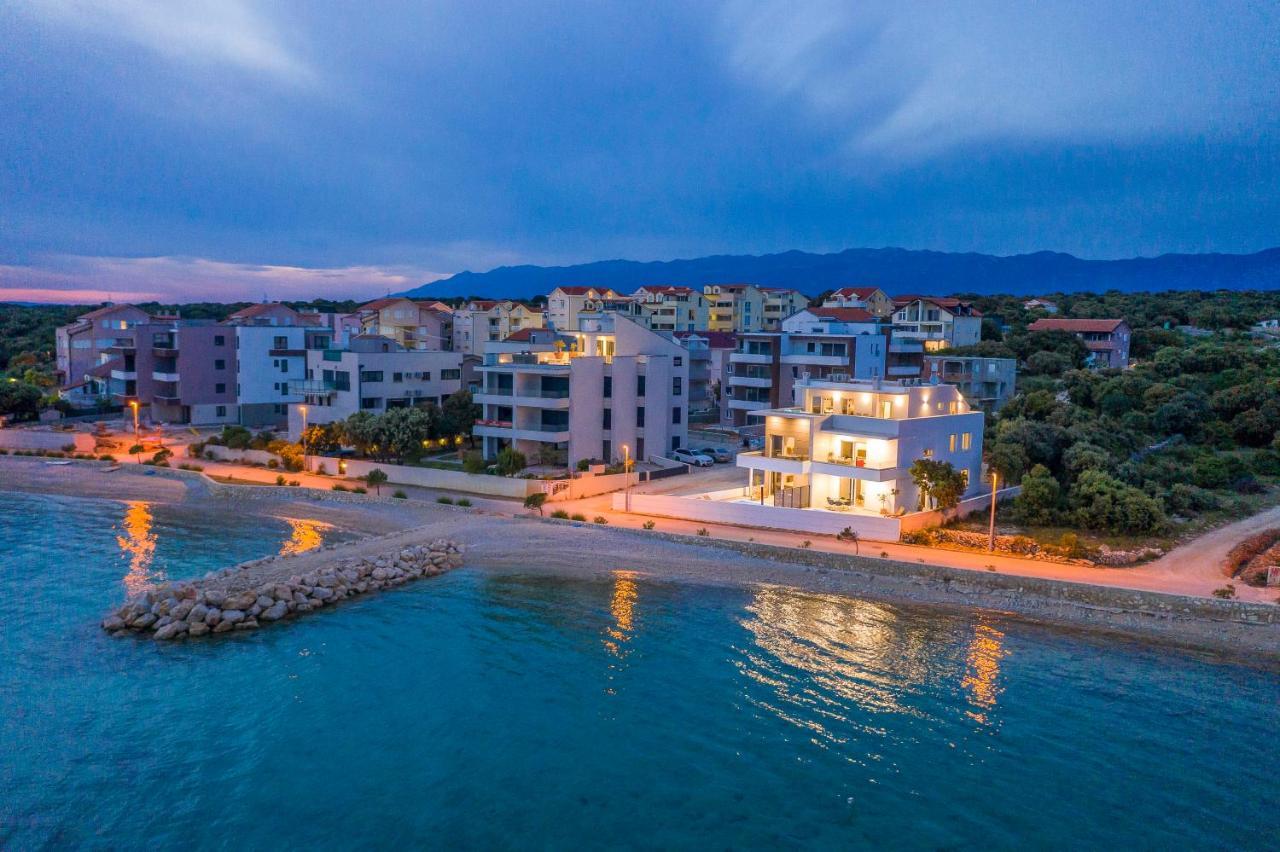 Villa Eni Apartments 1 Mandre Kültér fotó